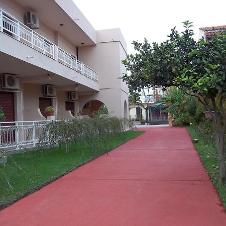 Toula'S Apartments Sidárion Exterior photo