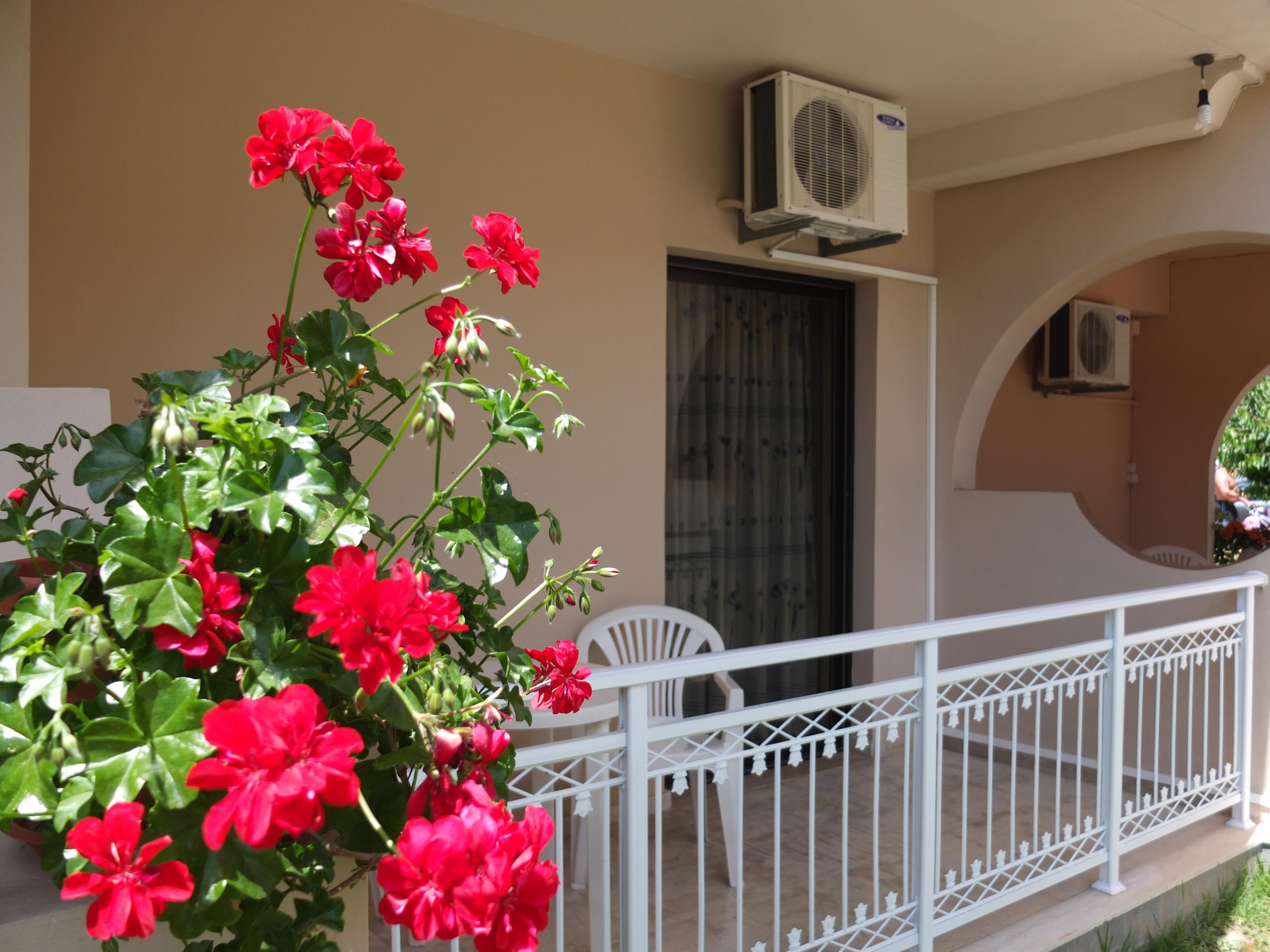 Toula'S Apartments Sidárion Exterior photo